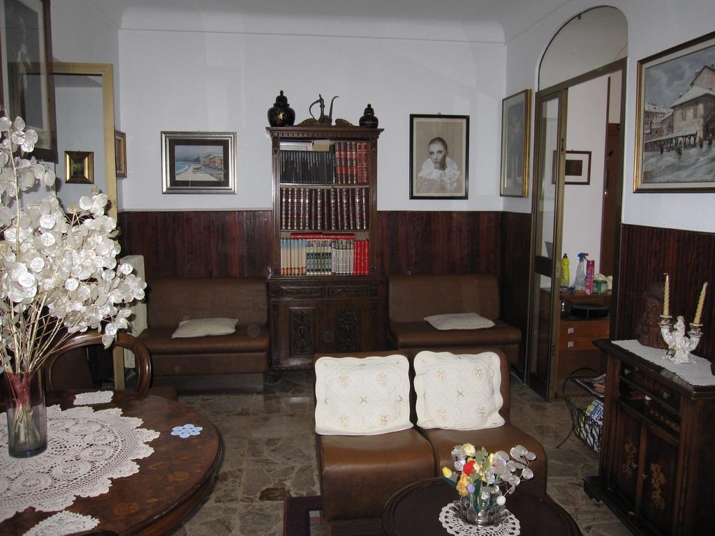Albergo Kristina Bordighera Exteriör bild