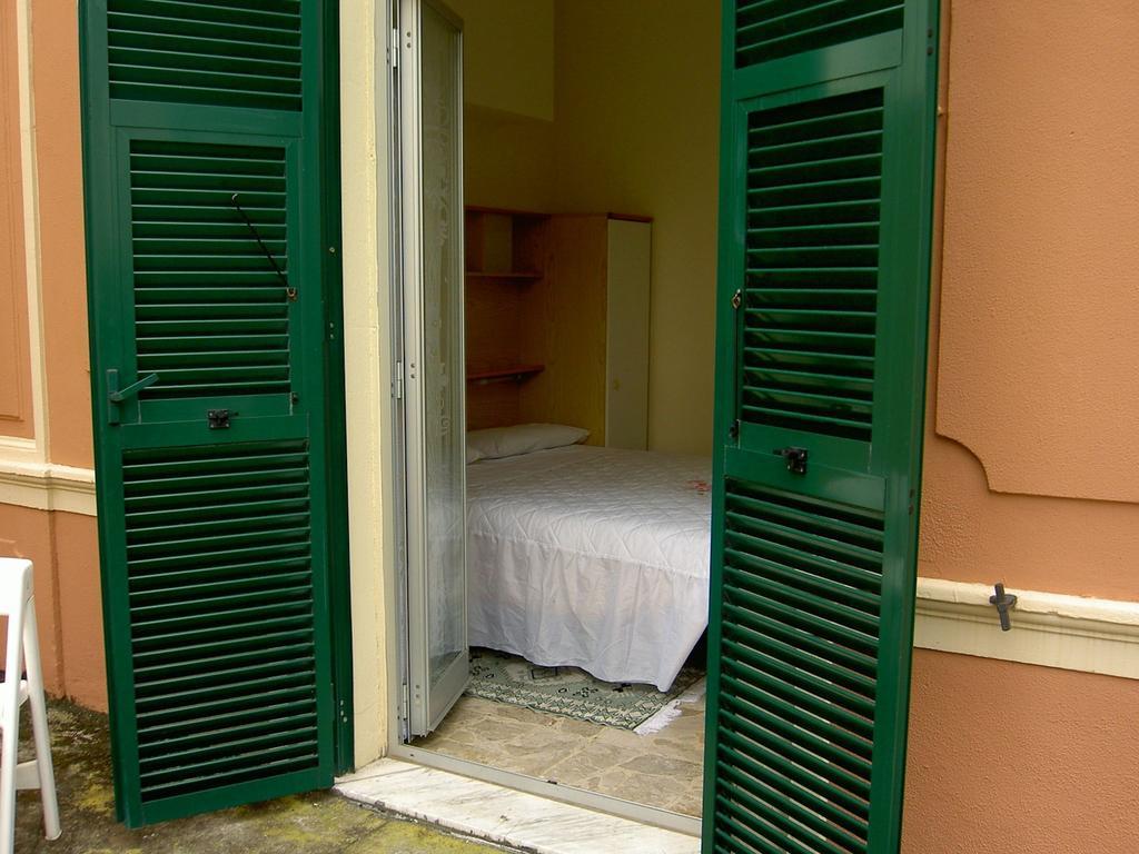 Albergo Kristina Bordighera Exteriör bild